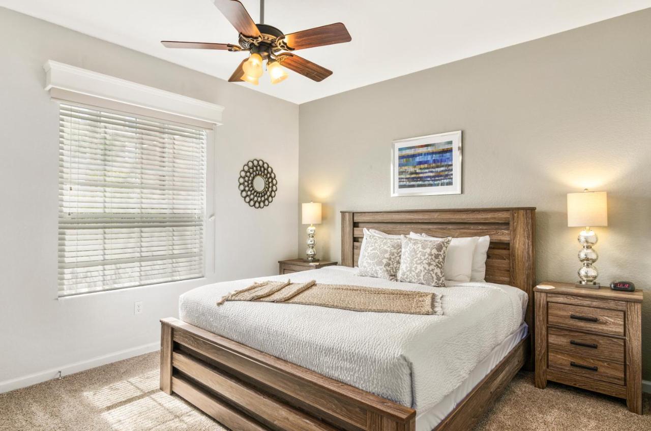 Отель Orlando Escape Williamsburg Экстерьер фото