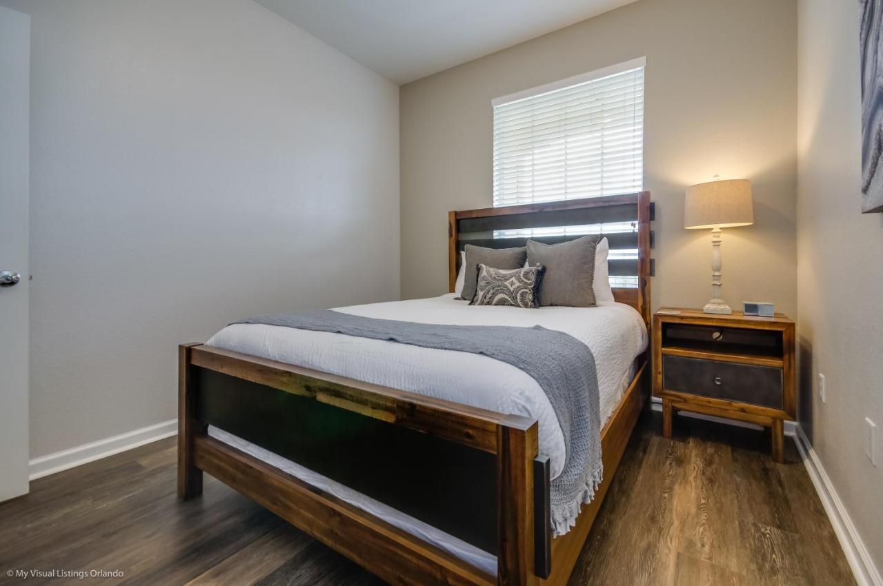 Отель Orlando Escape Williamsburg Экстерьер фото