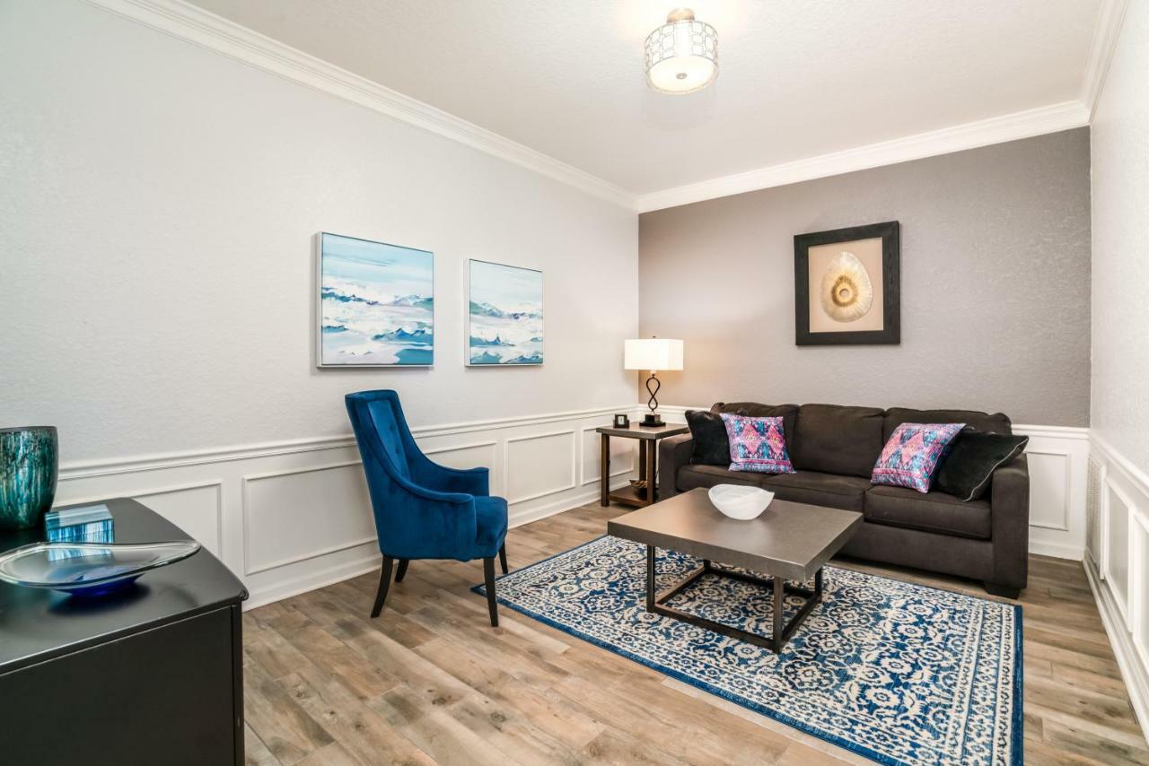 Отель Orlando Escape Williamsburg Экстерьер фото