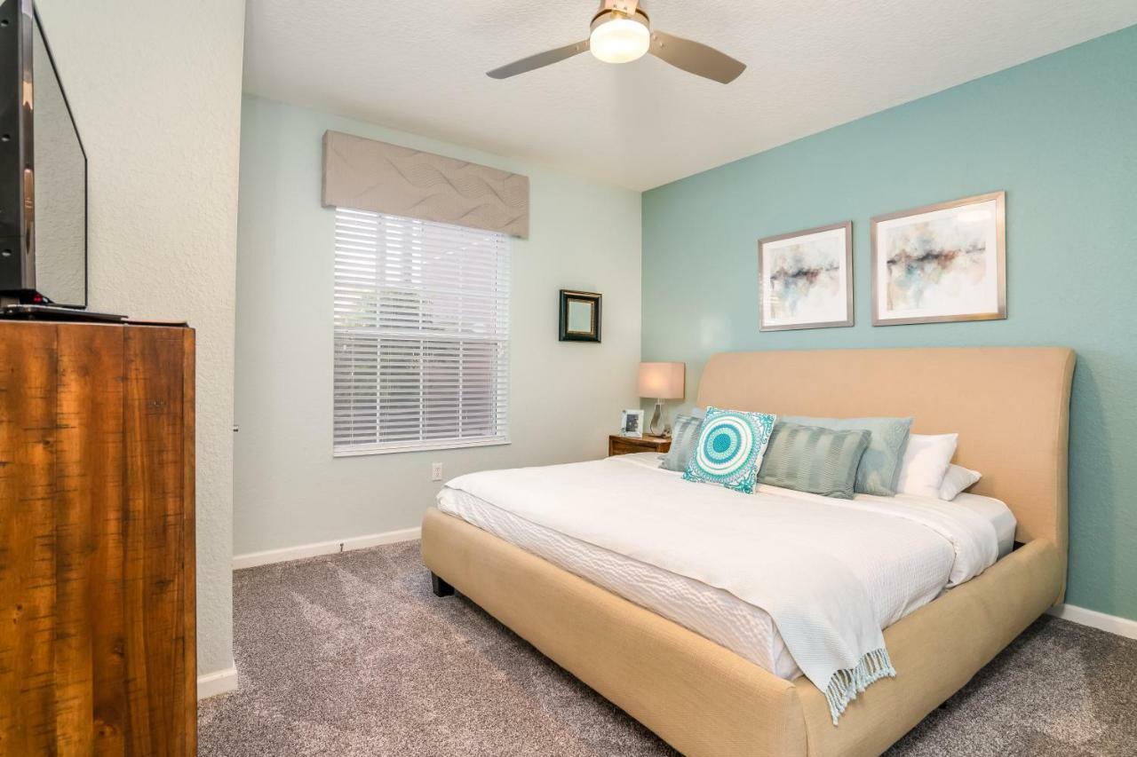 Отель Orlando Escape Williamsburg Экстерьер фото